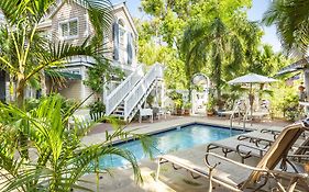 Andrews Inn & Garden Cottages
